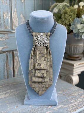 OOAK Jos A Bank Signature Collection
Necktie Necklace rhinestone Brooch Pearls